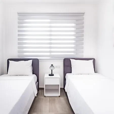 Blissfull Two Bedroom Penthouse With Spa Tub Appartement *