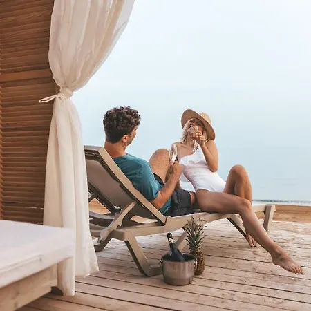 Blissfull Two Bedroom Penthouse With Spa Tub דירה Agios Theodoros (Northern Cyprus)
