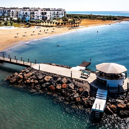 דירה Blissfull Two Bedroom Penthouse With Spa Tub Agios Theodoros (Northern Cyprus)